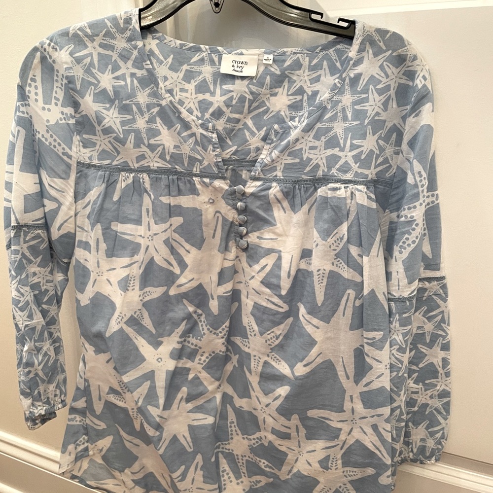 Crown and ivy top